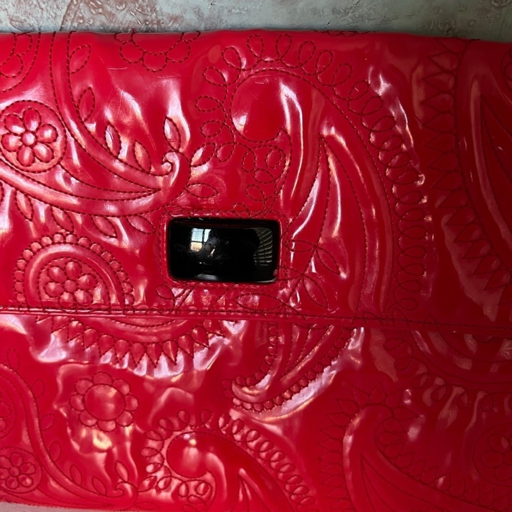 Kate Spade Calabasas Paola  Red
Clutch Purse Bag Paisley - Picture 3 of 9
